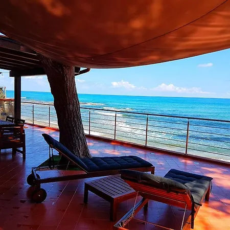 Brezza Marina Penzion 2*